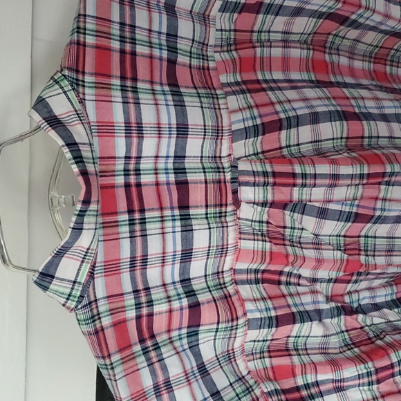 IZOD plaid short sleeve shirt. - Picture 9 of 10